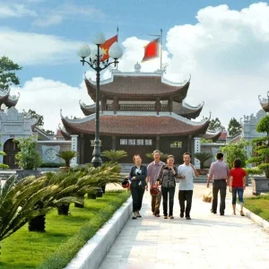 Transfert Privé de Ninh Binh à Vinh – Voiture Privée Vietnam